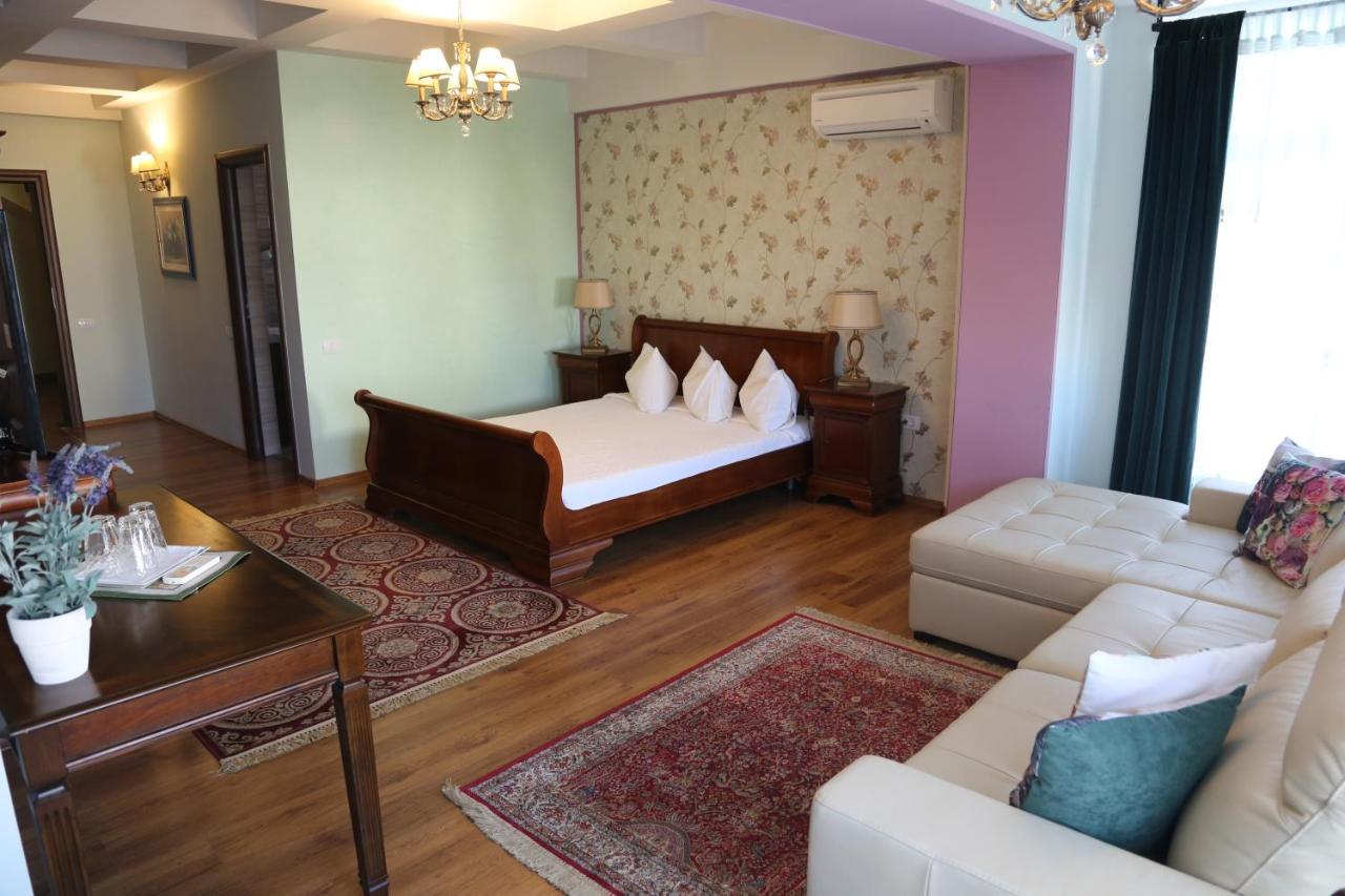 Boutique Vila White Duchess Năvodari Exterior foto