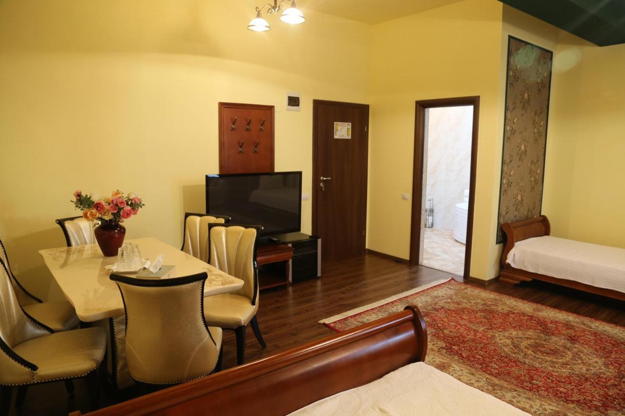 Boutique Vila White Duchess Năvodari Exterior foto