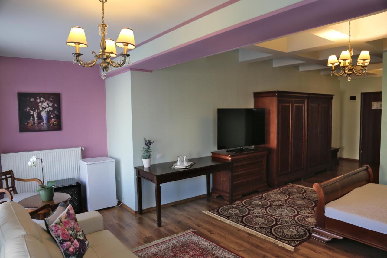 Boutique Vila White Duchess Năvodari Exterior foto