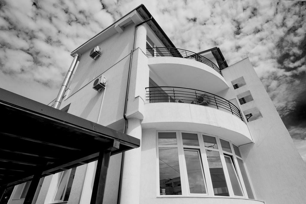Boutique Vila White Duchess Năvodari Exterior foto