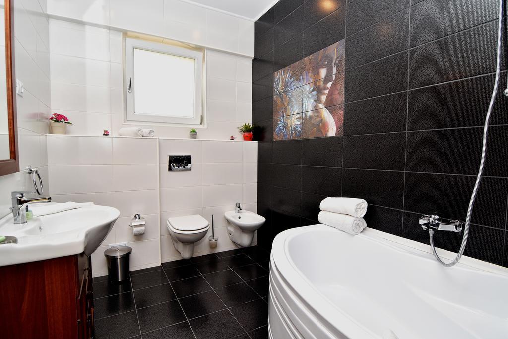 Boutique Vila White Duchess Năvodari Exterior foto